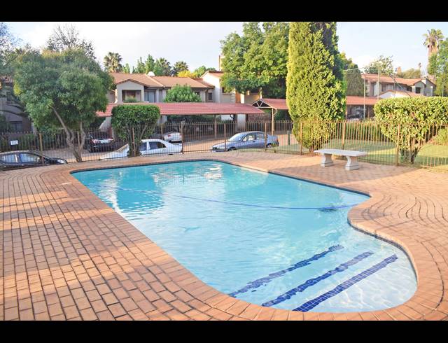 2 BEDROOM TOWNHOUSE FOR SALE IN ORIEL